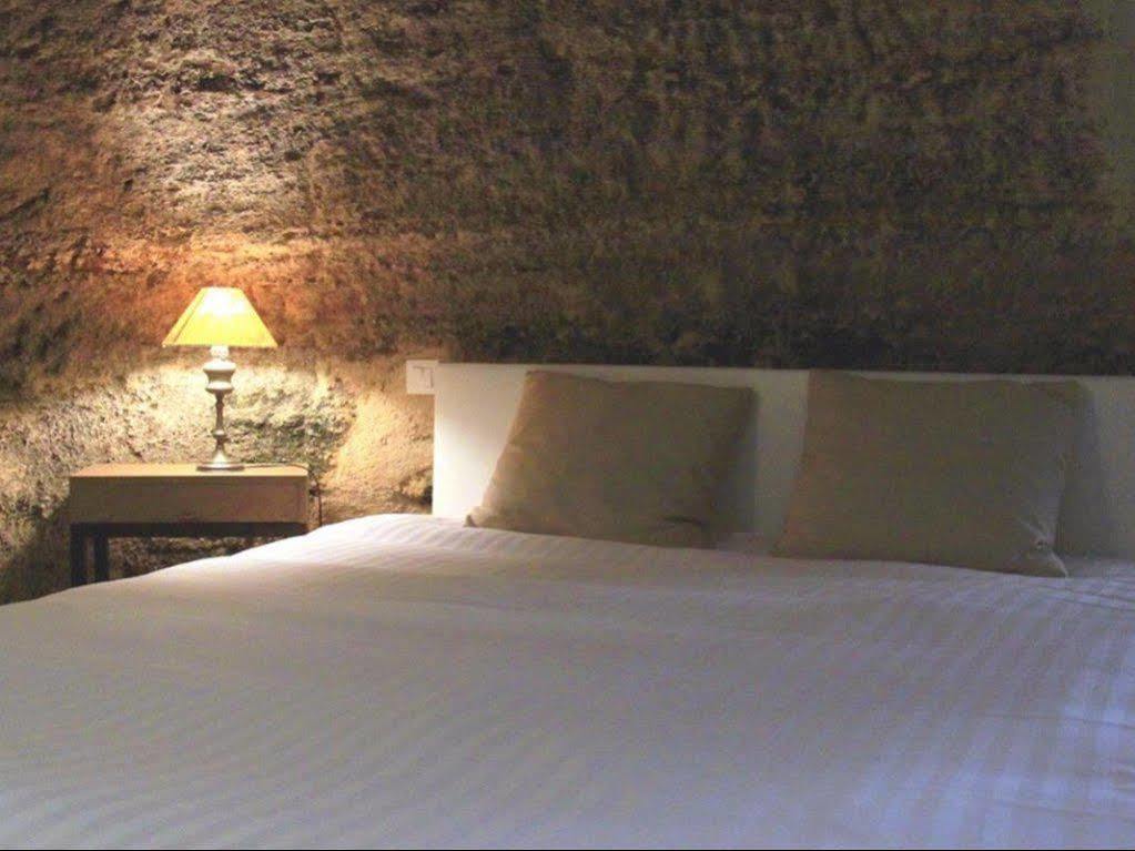Rocaminori Hotel Louresse-Rochemenier Dış mekan fotoğraf