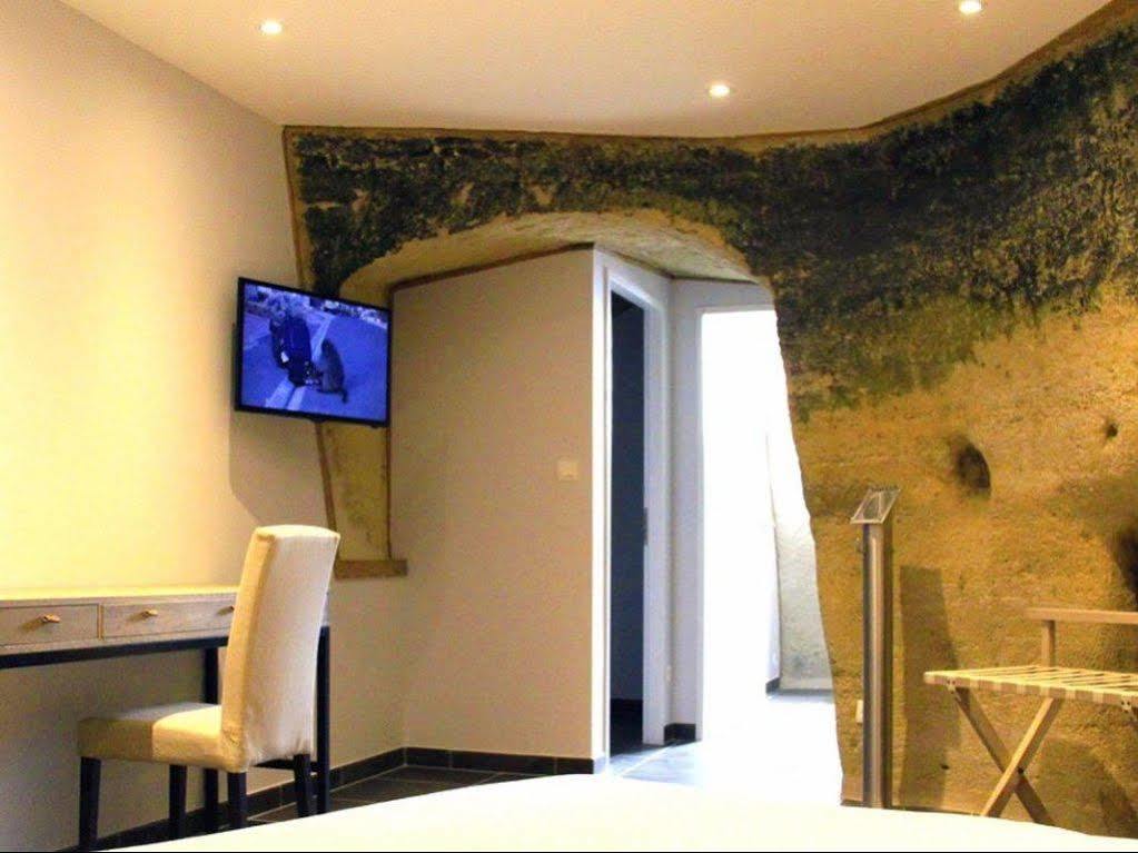 Rocaminori Hotel Louresse-Rochemenier Dış mekan fotoğraf